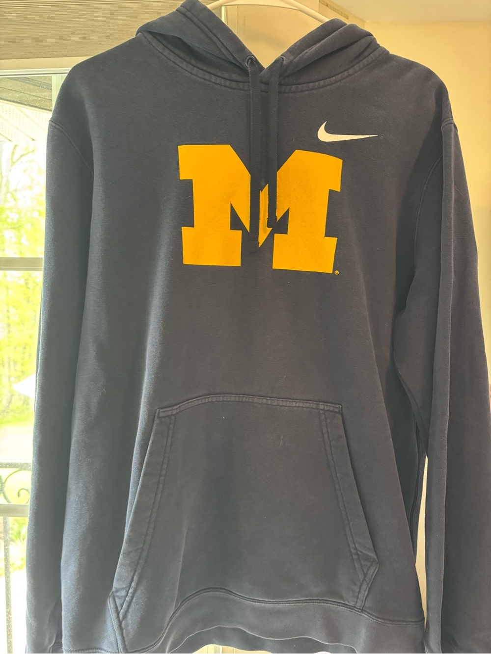 Nike Men’s Navy Blue Michigan Logo Hoodie